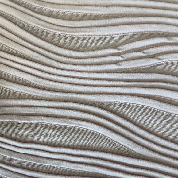 H&M Skirt Women's Size Small Light Pink Bodycon Mid-Thigh Skirt - Picture 2 of 7